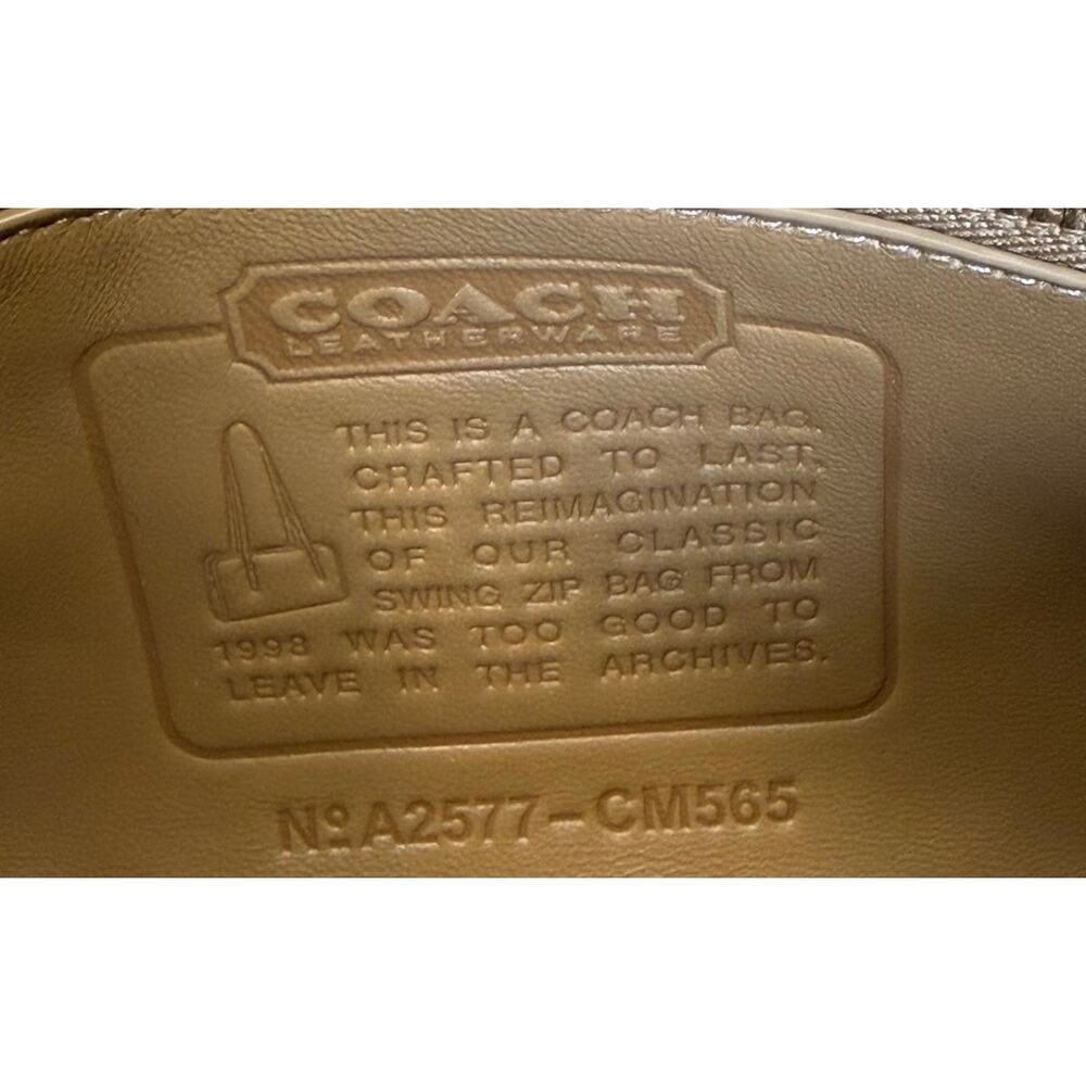 NWT Coach CM565 Leather Swing Zip Shoulder Bag - Picture 9 of 10
